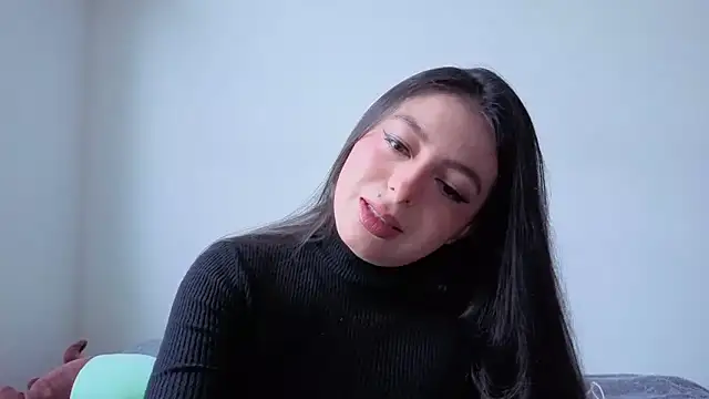 MiaKimky online show from 10.20.25