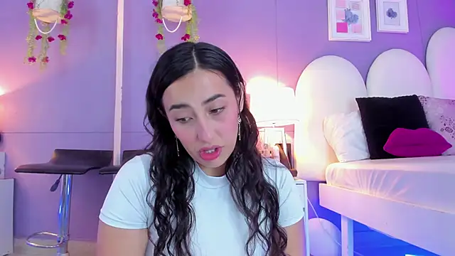 my aleja  online show from 10.25.25