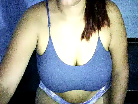 Charlottebusty 38 online show from 09.25.25