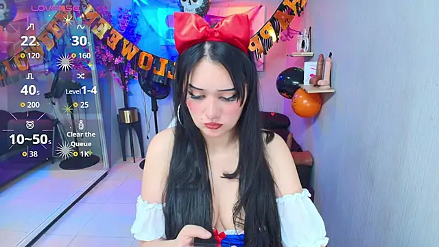 Adriana miller online show from 10.31.25