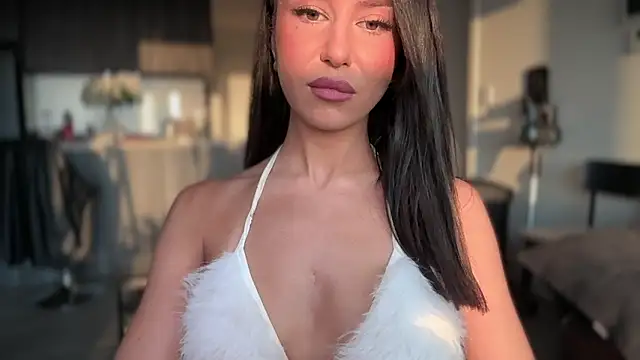 Snapshot of shy_Colette chatting on 10.22.25 shy Colette online show from 10.22.25