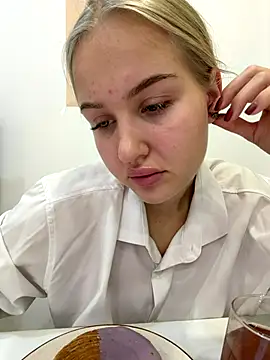 CandyVice online show from 11.11.25