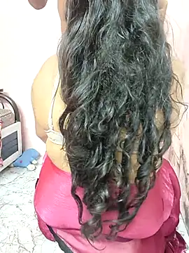 Snapshot of dhanshri143 chatting on 07.07.26 dhanshri143 online show from 07.07.26