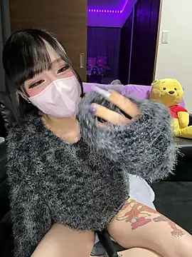 Snapshot of Nano-xxx chatting on 10.25.25 Nano-xxx online show from 10.25.25