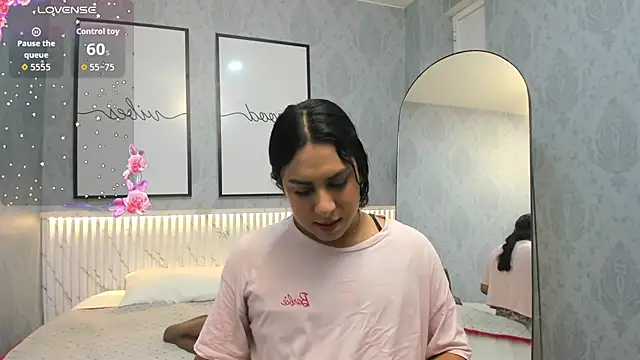 Ximenahott  online show from 10.05.25