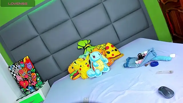 ANNIE DOLCE  online show from 09.12.25