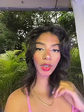 TweetiePieXXX online show from 11.18.25