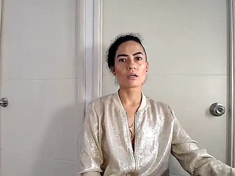 Snapshot of Koral369 chatting on 05.22.26 Koral369 online show from 05.22.26