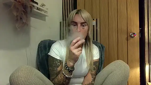 poppyinga1 online show from 02.27.26