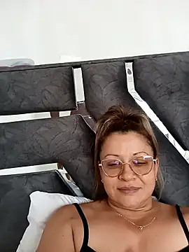 Snapshot of Asuna_yuuky chatting on 10.14.25 Asuna yuuky online show from 10.14.25