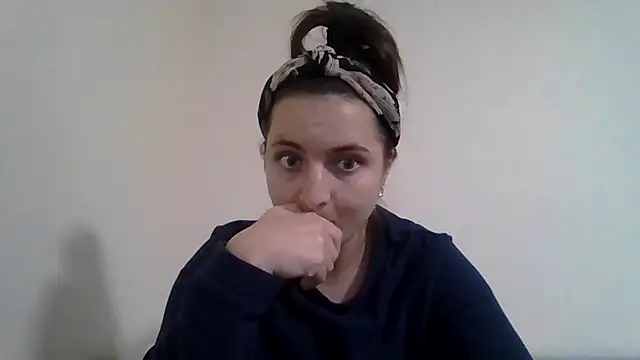 DInaraXRose online show from 09.17.25