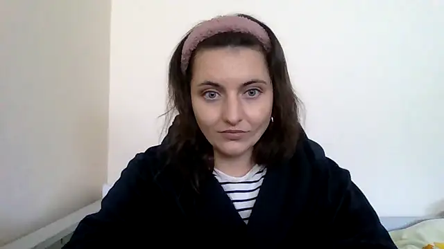 DInaraXRose online show from 10.20.25