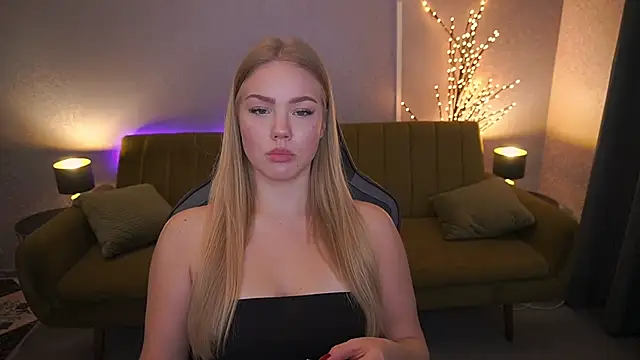 CelesteNoir online show from 10.02.25