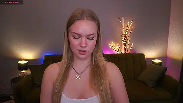 CelesteNoir online show from 11.11.25