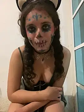 Lucy YupiSweet online show from 11.01.25