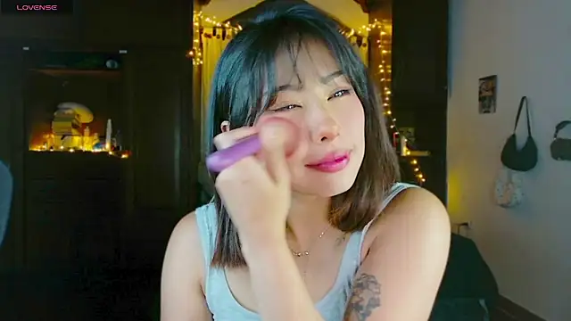 Snapshot of Shisuku_Sophi chatting on 04.10.26 Shisuku Sophi online show from 04.10.26