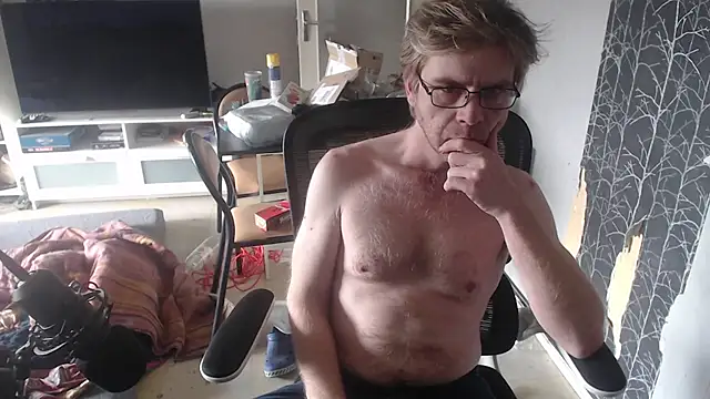 Snapshot of Ahriman58 chatting on 03.12.26 Ahriman58 online show from 03.12.26