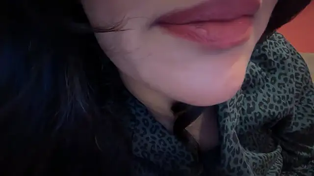 Snapshot of Ofcourseoneday chatting on 11.17.25 Ofcourseoneday online show from 11.17.25