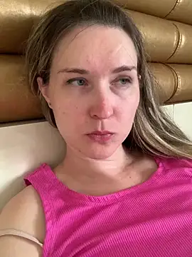 Snapshot of Jugira chatting on 11.10.25 Jugira online show from 11.10.25