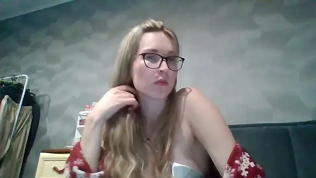 Snapshot of Jugira chatting on 01.07.26 Jugira online show from 01.07.26