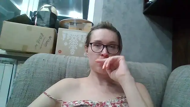 Snapshot of Jugira chatting on 07.15.26 Jugira online show from 07.15.26