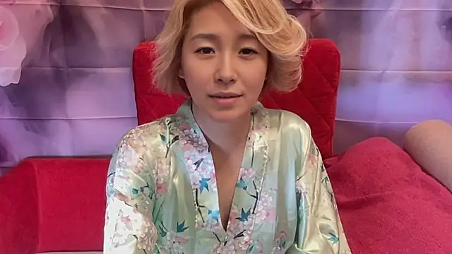 Snapshot of kimagure-fu- chatting on 10.20.25 kimagure-fu- online show from 10.20.25