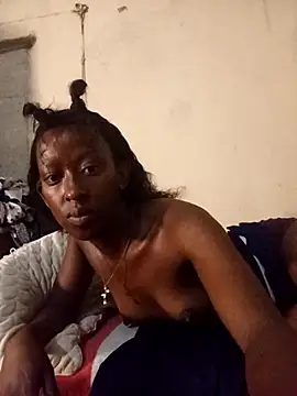 Snapshot of RFeltomWhitJ chatting on 10.22.25 RFeltomWhitJ online show from 10.22.25