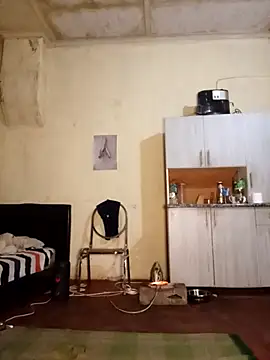 Snapshot of RFeltomWhitJ chatting on 10.23.25 RFeltomWhitJ online show from 10.23.25