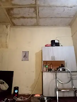 Snapshot of RFeltomWhitJ chatting on 11.01.25 RFeltomWhitJ online show from 11.01.25