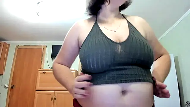 KATTYWARM  online show from 11.26.25