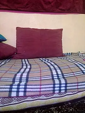 Snapshot of lona_sexi chatting on 10.14.25 lona sexi online show from 10.14.25