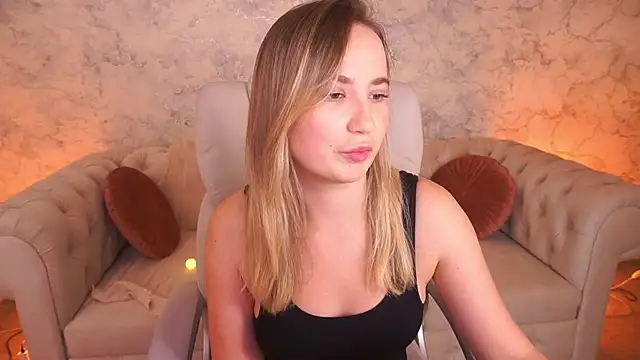 SofieBloom online show from 11.03.25