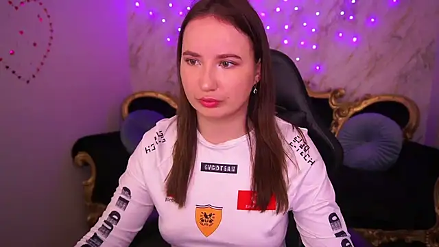 SofieBloom online show from 03.08.26