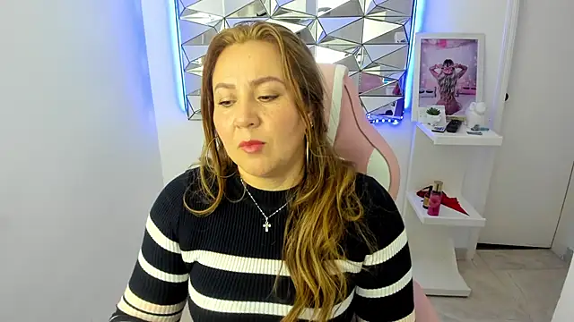 camixxx m online show from 12.05.25