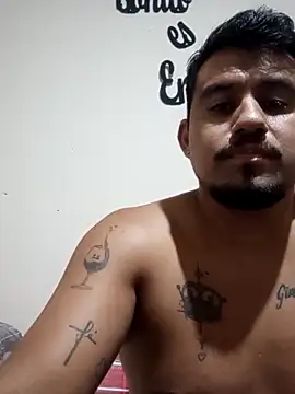 Snapshot of maxiiii125 chatting on 03.01.26 maxiiii125 online show from 03.01.26