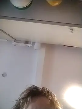 Snapshot of sarahpearlx chatting on 11.15.25 sarahpearlx online show from 11.15.25