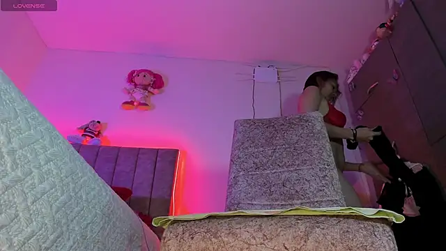 hot Dariana pantyhose online show from 04.14.26