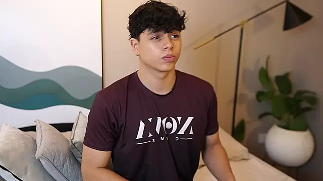 Snapshot of Ethan_occonor chatting on 10.25.25 Ethan occonor online show from 10.25.25