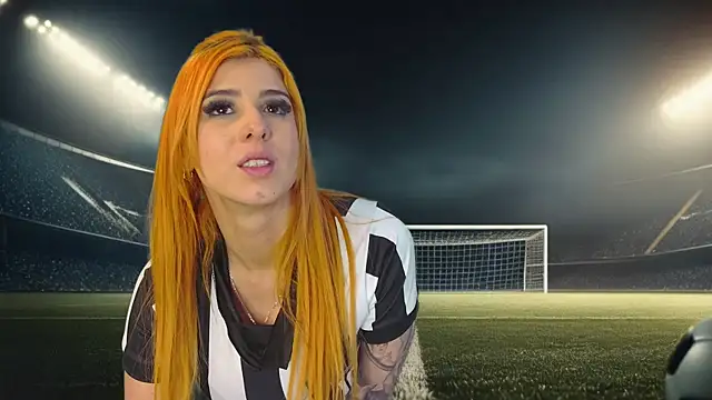 Snapshot of XXMILE chatting on 02.02.25 XXMILE online show from 02.02.25