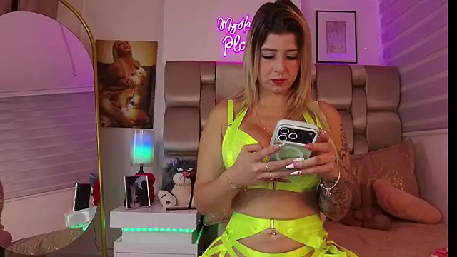 XXMILE online show from 11.18.25