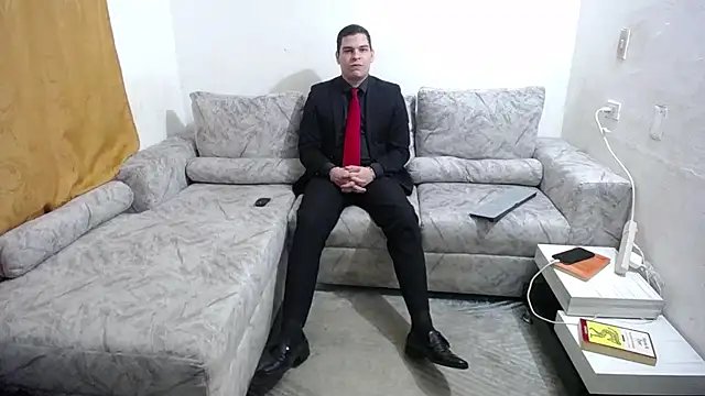 Victor Maitland online show from 11.04.25