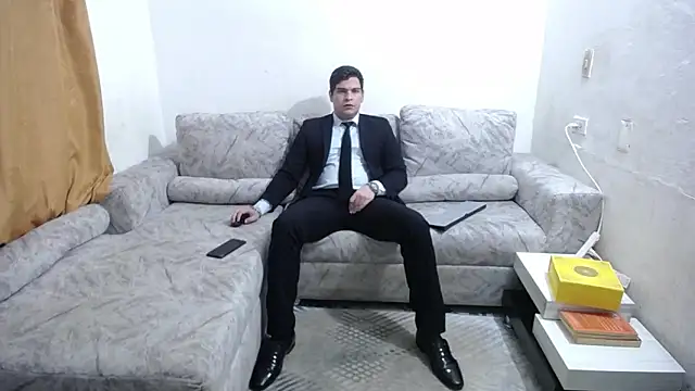 Victor Maitland online show from 03.24.26