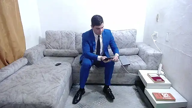 Victor Maitland online show from 06.18.26