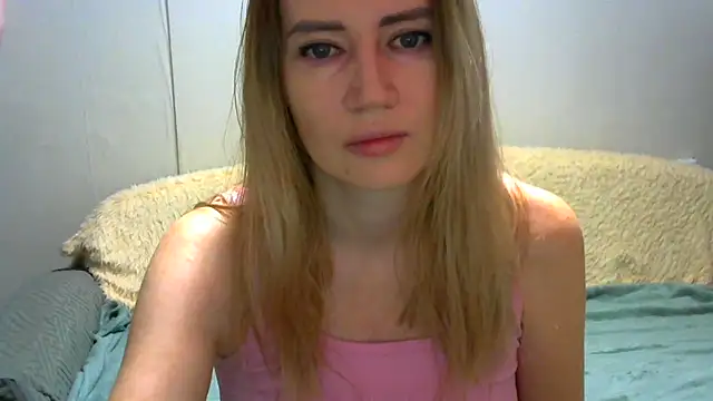 JessFoxxx online show from 10.28.25