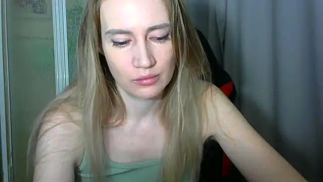 Snapshot of JessFoxxx chatting on 02.11.26 JessFoxxx online show from 02.11.26