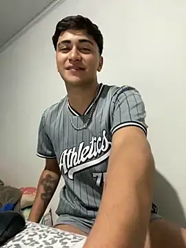 Snapshot of Tavinho067 chatting on 11.09.25 Tavinho067 online show from 11.09.25