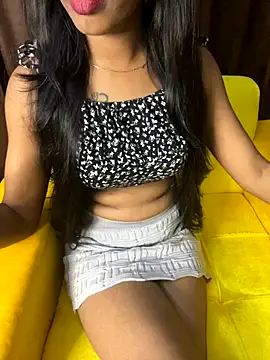 Snapshot of its_ur_flora chatting on 09.24.25 its ur flora online show from 09.24.25