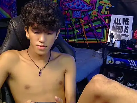 Snapshot of kenbigcockxx chatting on 06.23.26 kenbigcockxx online show from 06.23.26