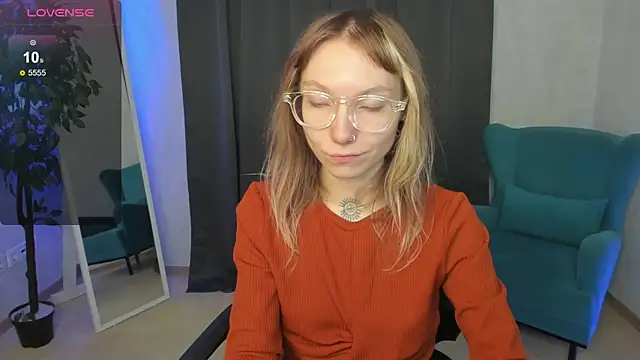 Snapshot of tattoo_art_baby chatting on 10.07.25 tattoo art baby online show from 10.07.25