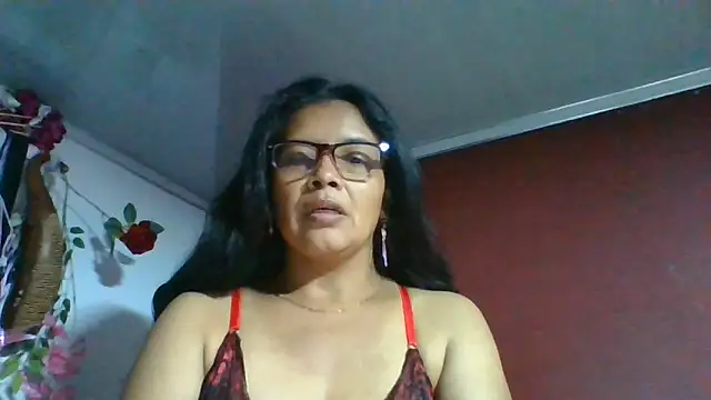 DianaOchoa  online show from 06.13.26